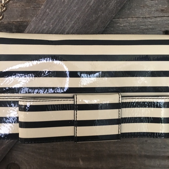 Striped Kate Spade Clutch with strap - Picture 2 of 8